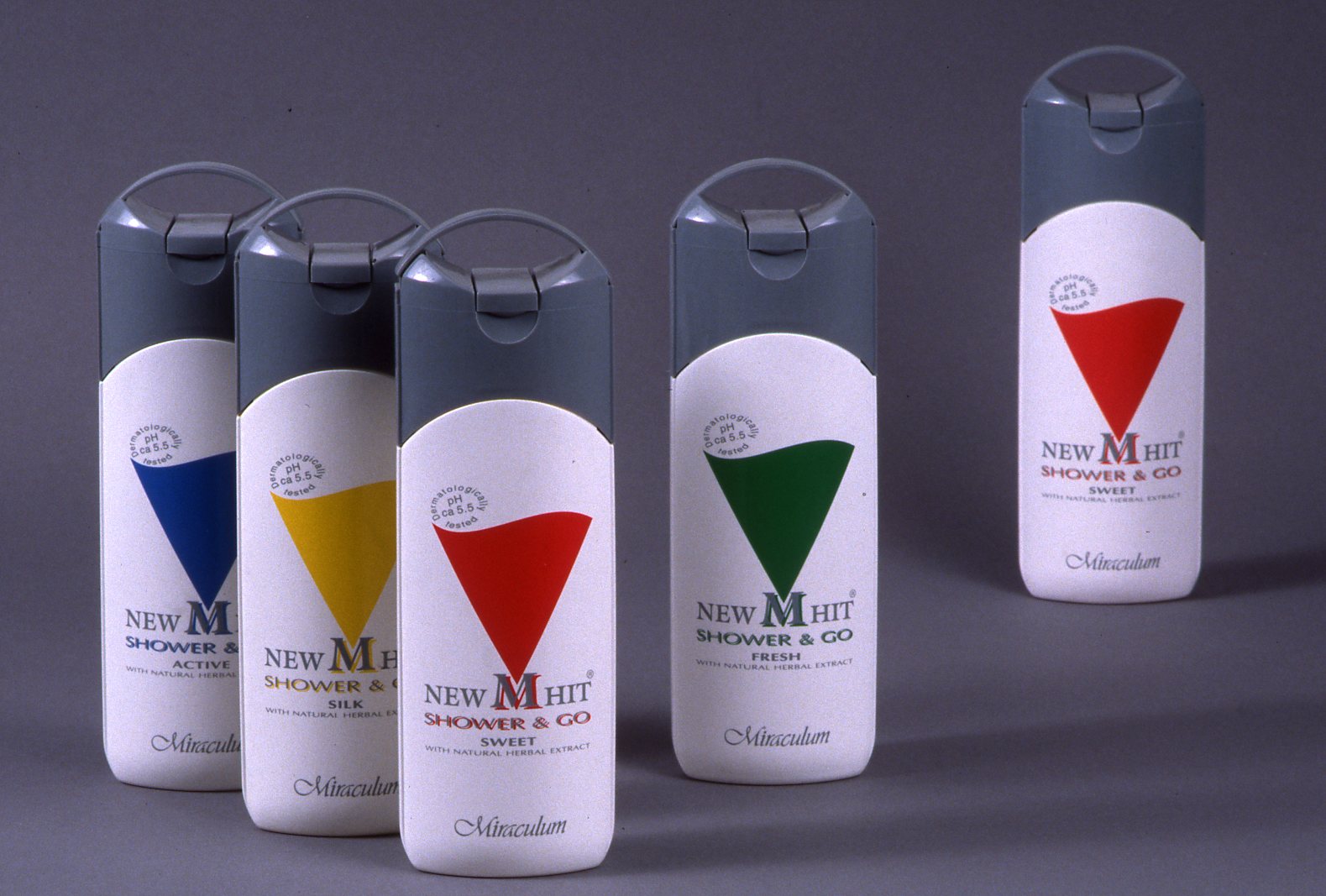 Projekt grafiki serii kosmetyków M-hit